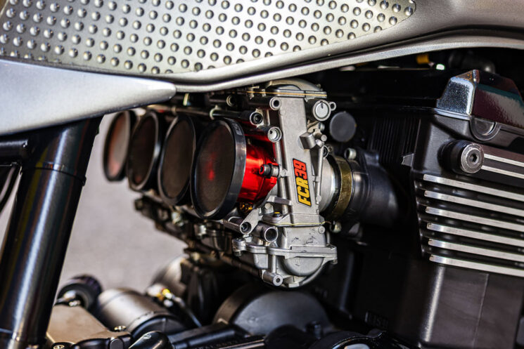 Kawasaki ZRX1200R customisée par Alpha Moto