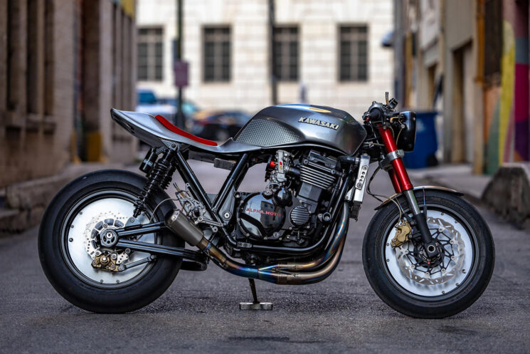 Kawasaki ZRX1200R customisée par Alpha Moto
