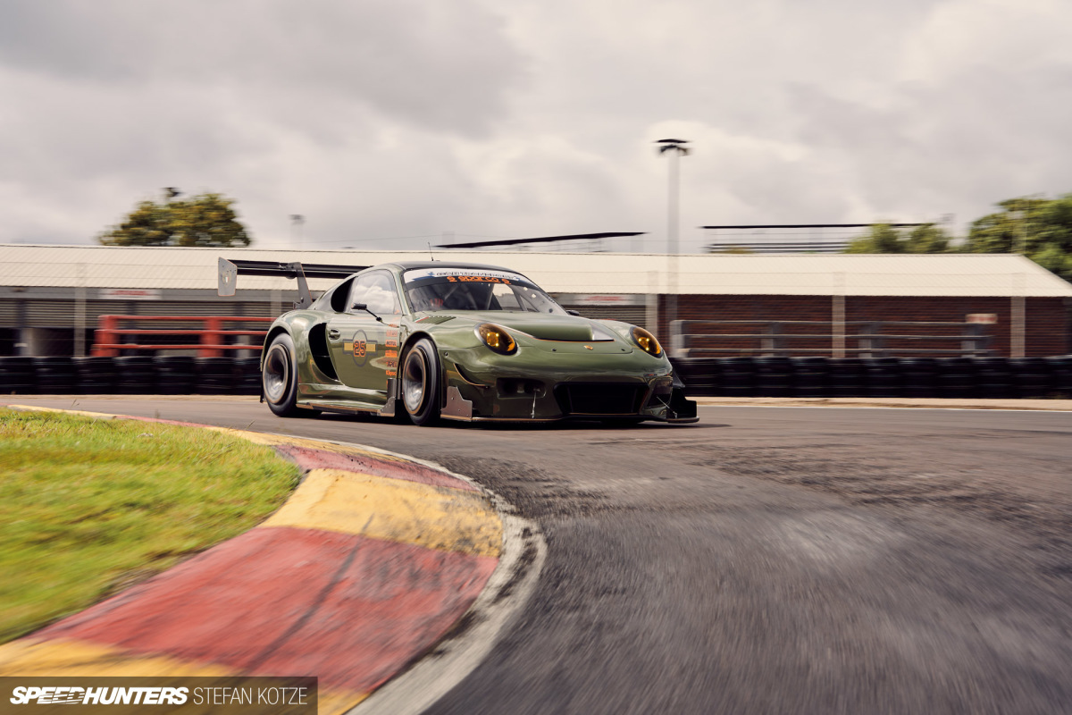 Porsche Scribante (4)