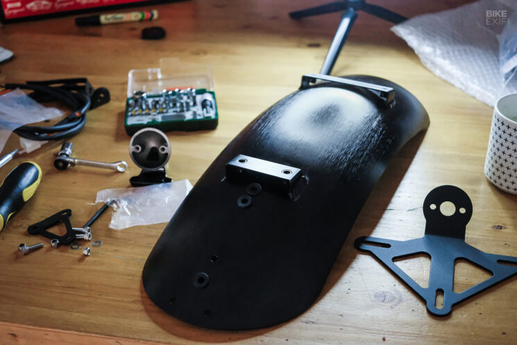 Garde-boue arrière Motone High-Tail pour Triumph Bonneville