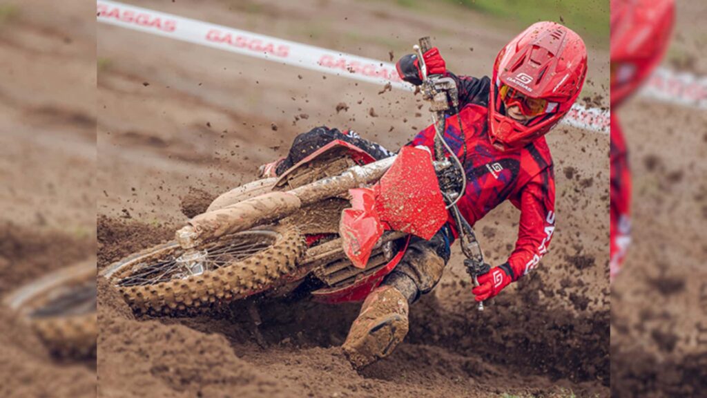 Cette nouvelle moto tout-terrain est une moto MX pour adultes destinée aux adolescents, alors lancez-vous