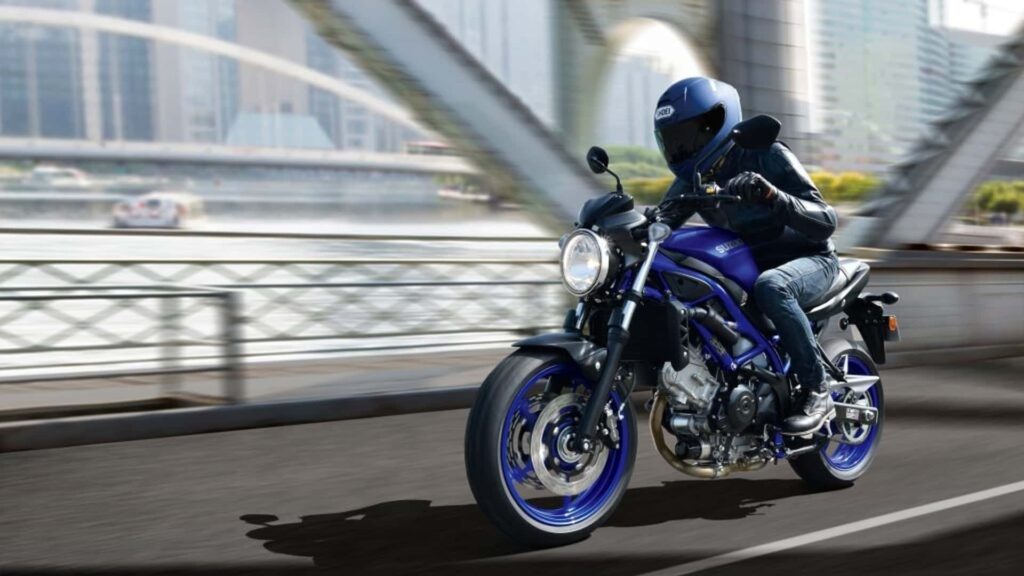 La Suzuki SV650 a maintenant 25 ans et je me sens désormais vieux