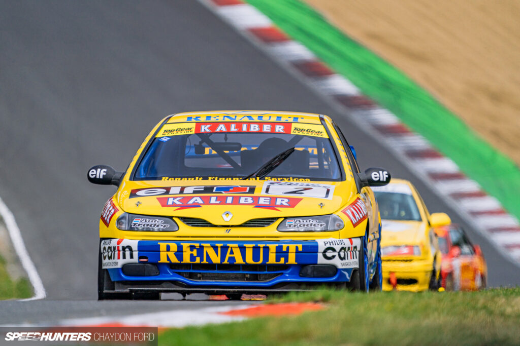 When An F1 Team Takes On Tin-Tops: The Williams BTCC&nbsp;Laguna