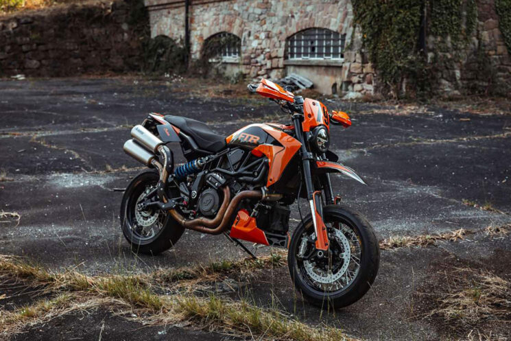 Supermotard indien FTR 1200 par Trail Découverte Concept