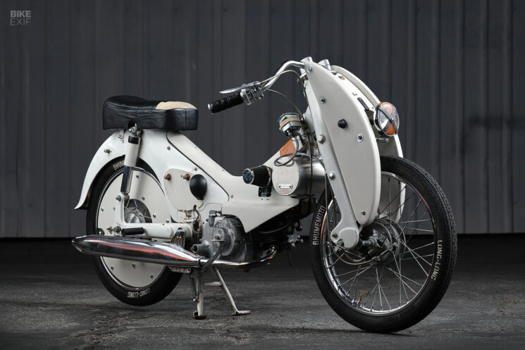 Honda Super Cub C100 1965 personnalisée par Bhumemoto
