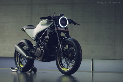 Le concept de moto Husqvarna 401 Vit Pilen « White Arrow ».