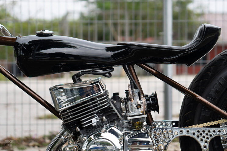 Moto de dragster bimoteur Yamaha RXZ 125 de FNG Works