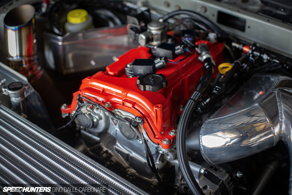 daddy_motorworks_ae86_gr_dino_dalle_carbonare_03