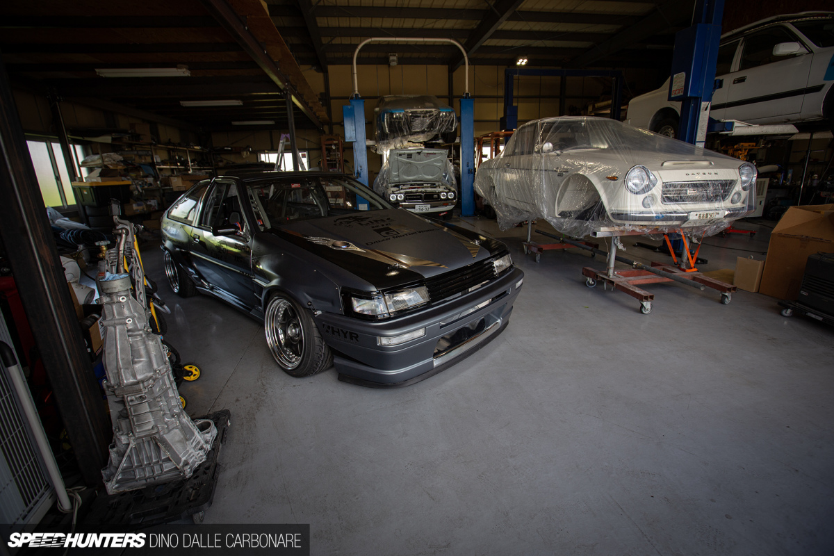 daddy_motorworks_ae86_gr_dino_dalle_carbonare_24