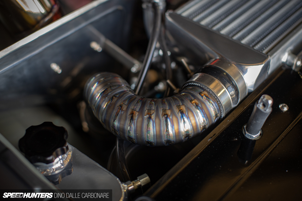 daddy_motorworks_ae86_gr_dino_dalle_carbonare_05