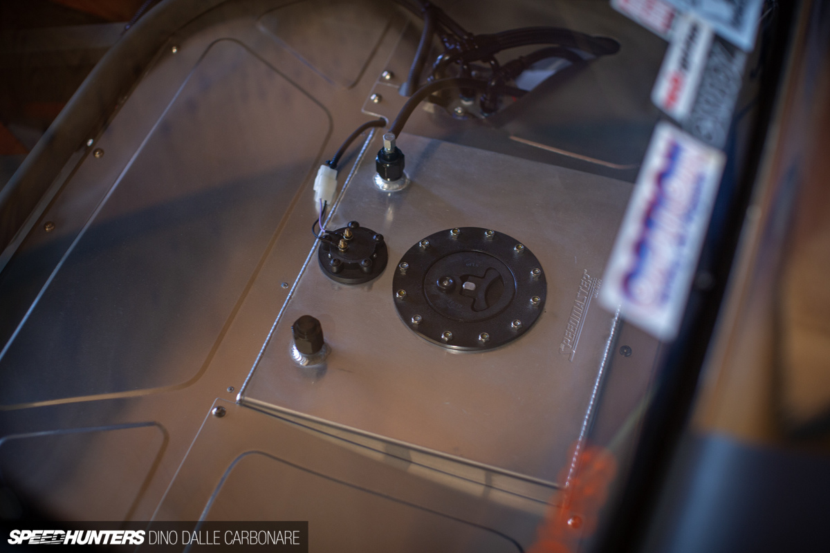 daddy_motorworks_ae86_gr_dino_dalle_carbonare_18