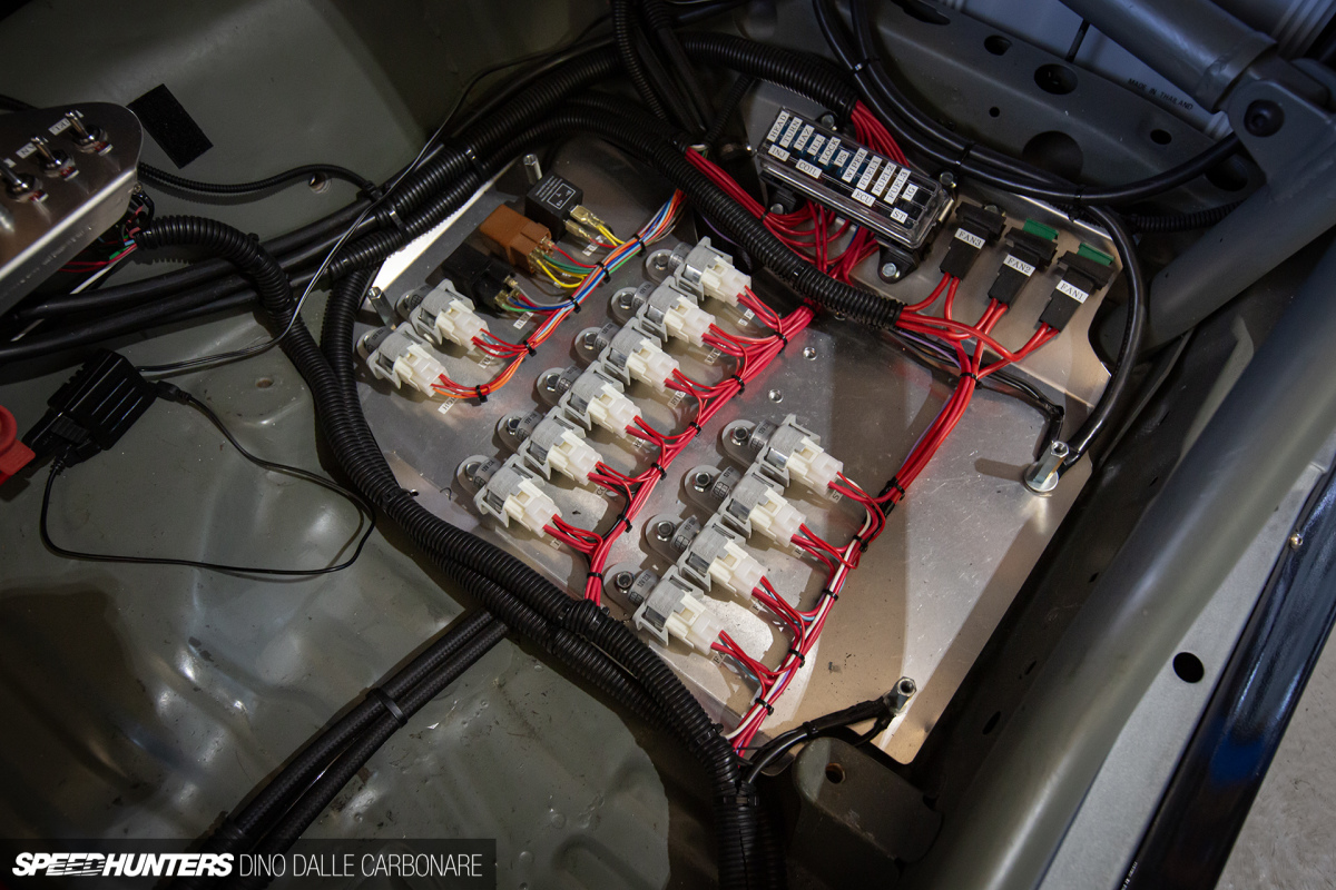 daddy_motorworks_ae86_gr_dino_dalle_carbonare_31