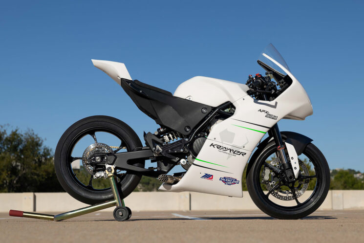 Moto de course Krämer APX-350 MA 2025