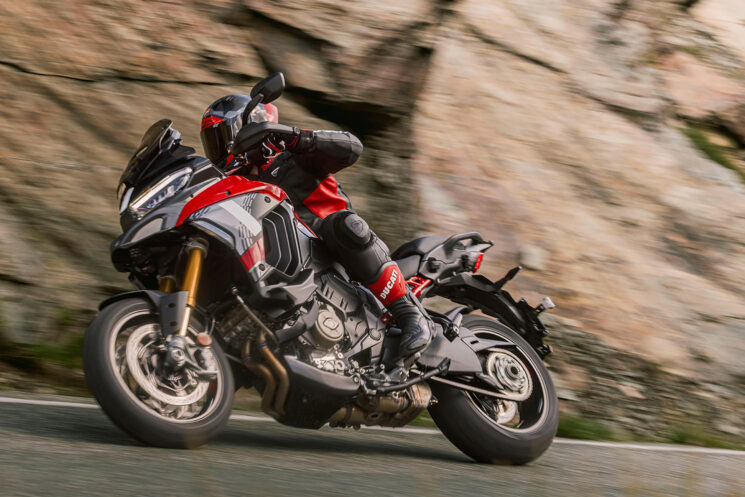 Ducati Multistrada V4 2025