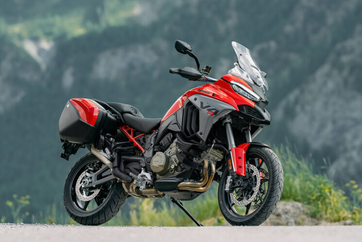 Ducati Multistrada V4 2025