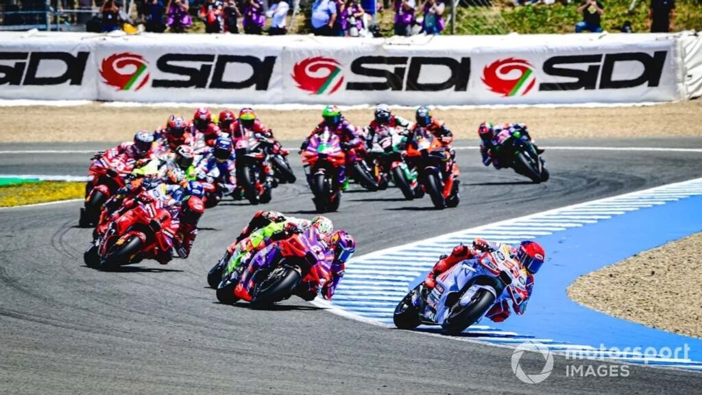 C'est enfin arrivé : les pilotes de MotoGP vont commencer à utiliser les communications radio