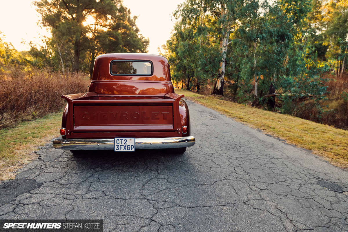 1948-chevy-bi-turbo-stefan-kotze-speedhunters (41)