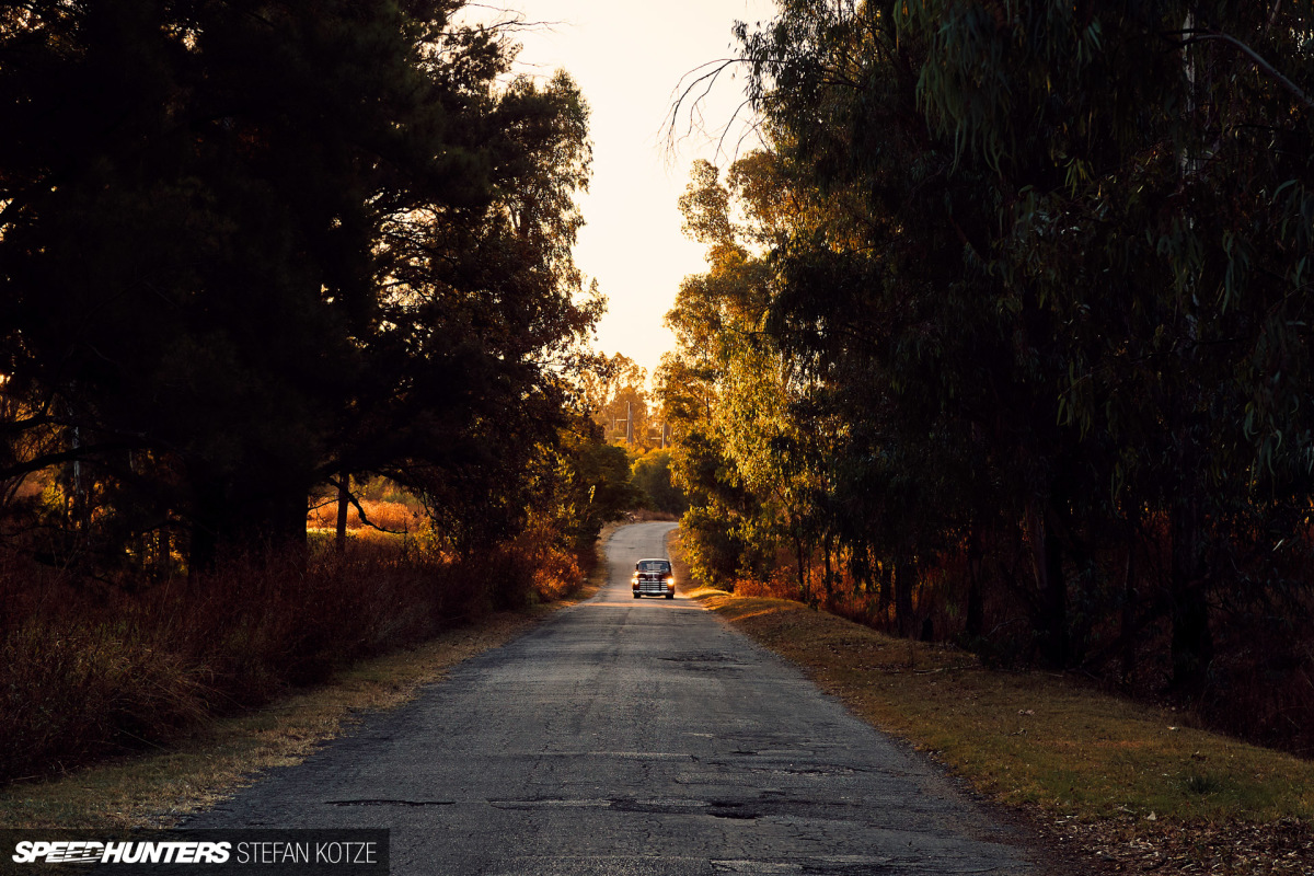1948-chevy-bi-turbo-stefan-kotze-speedhunters (70)