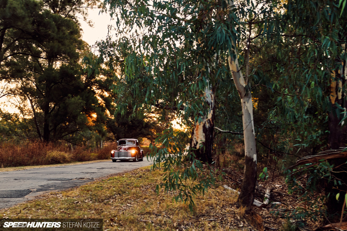 1948-chevy-bi-turbo-stefan-kotze-speedhunters (73)