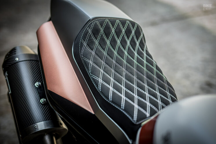 Traqueur de rue Ducati Multistrada 1000 DS personnalisé