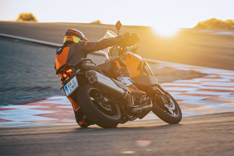 KTM 1390 Super Adventure S EVO 2025