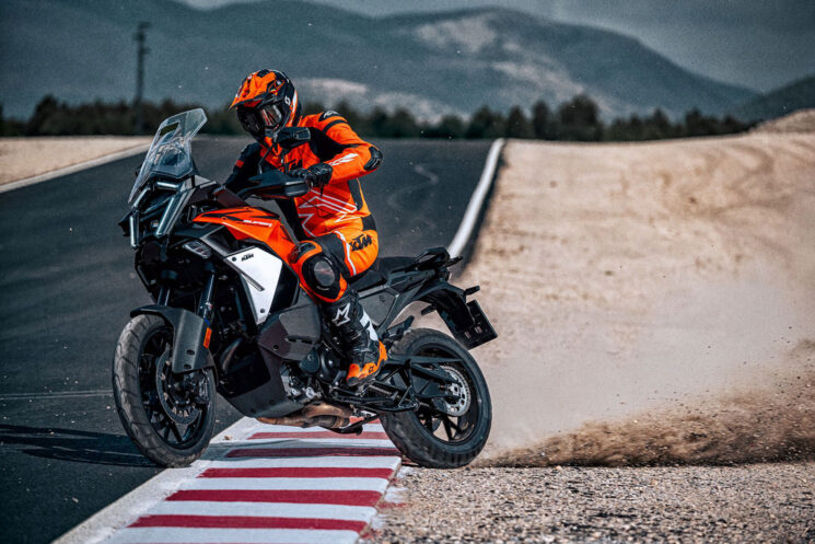 KTM 1390 Super Adventure S EVO 2025