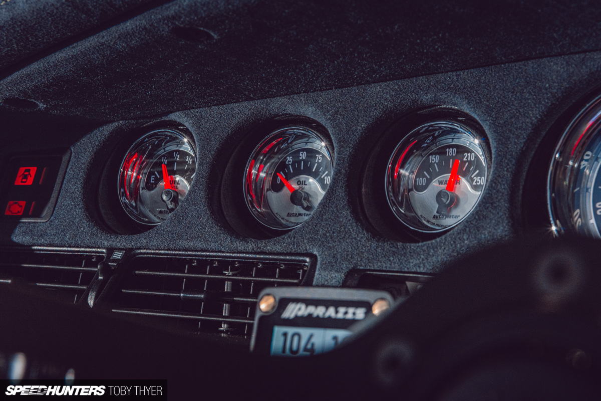 Toby_Thyer_Photographer_Toyota_Supra-31