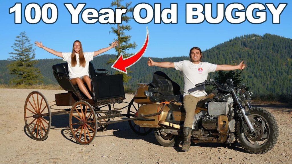 Regardez une Gold Wing tout-terrain transporter un buggy du 19e siècle sur 100 milles, car pourquoi pas ?