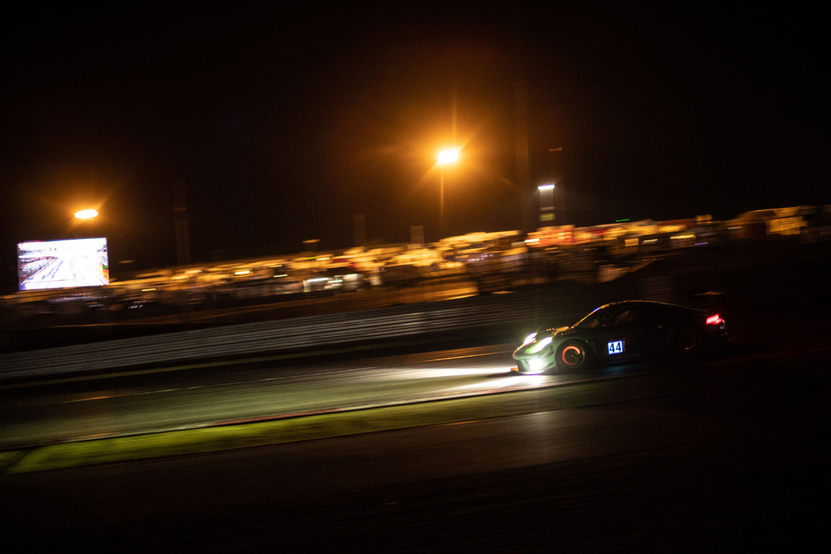 Falken 44 Porsche Nuit