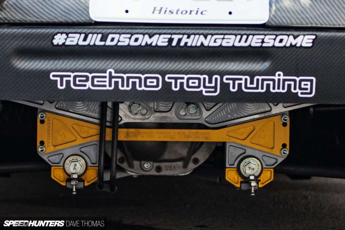 garage-industrie-240-z-jctd-toronto-dave-thomas-12