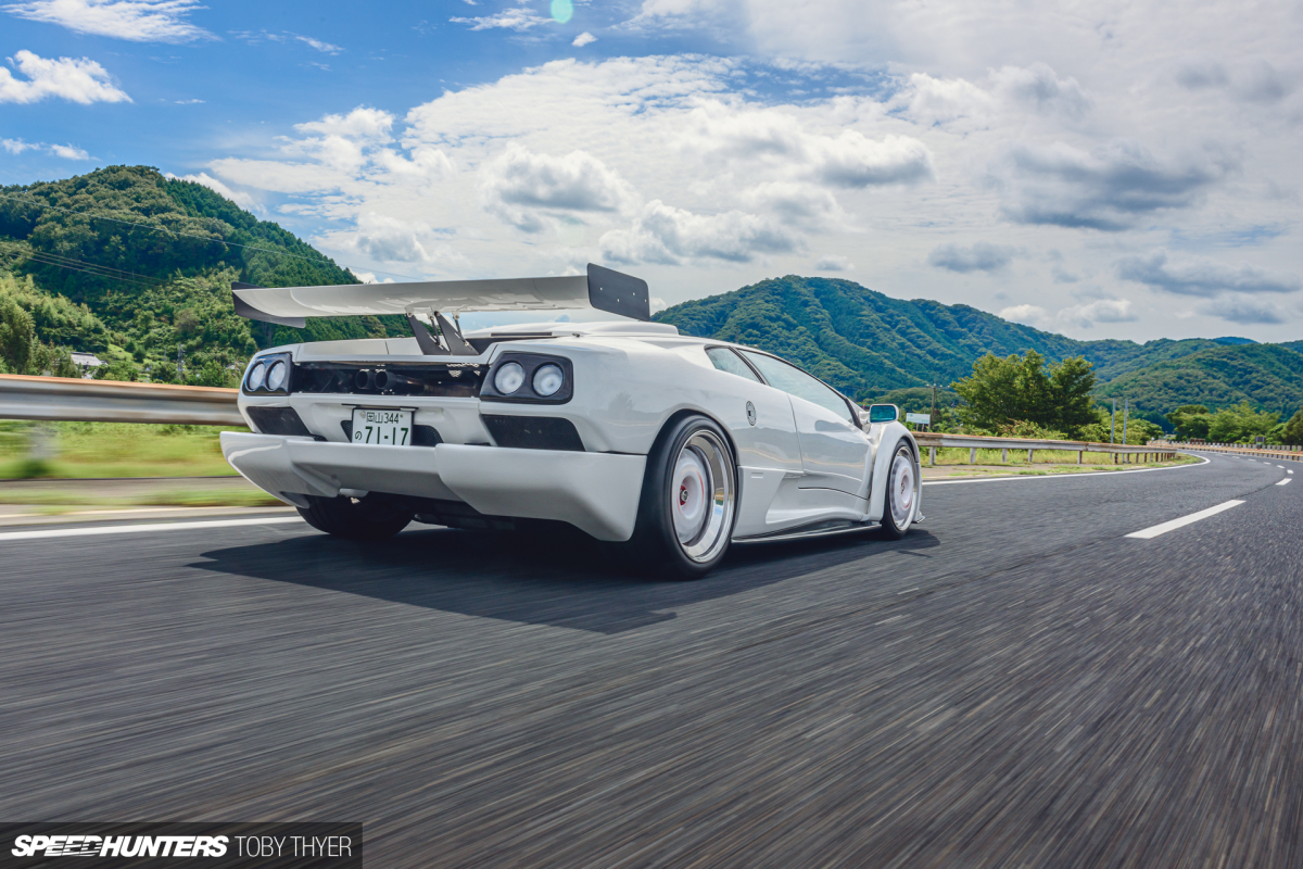 Toby_Thyer_Photographer_Countach_25thAnniversary-61