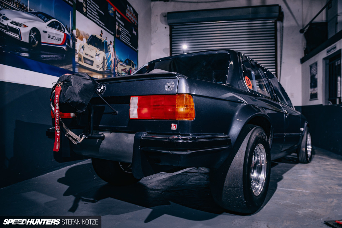 stefan-kotze-mazda-powered-bmw-e30-speedhunters (39)