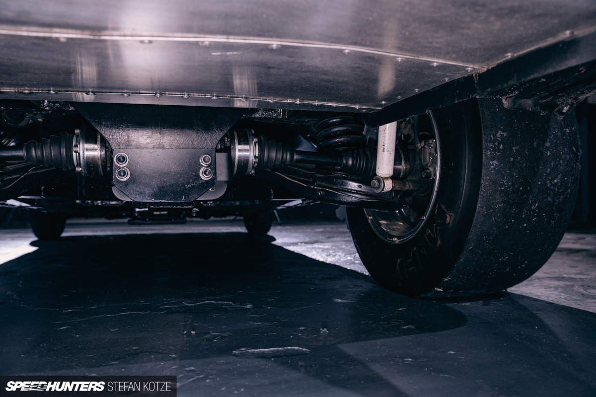 stefan-kotze-mazda-powered-bmw-e30-speedhunters (63)