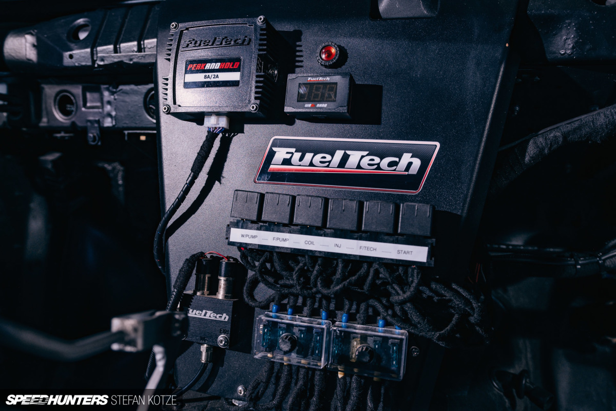 stefan-kotze-mazda-powered-bmw-e30-speedhunters (51)