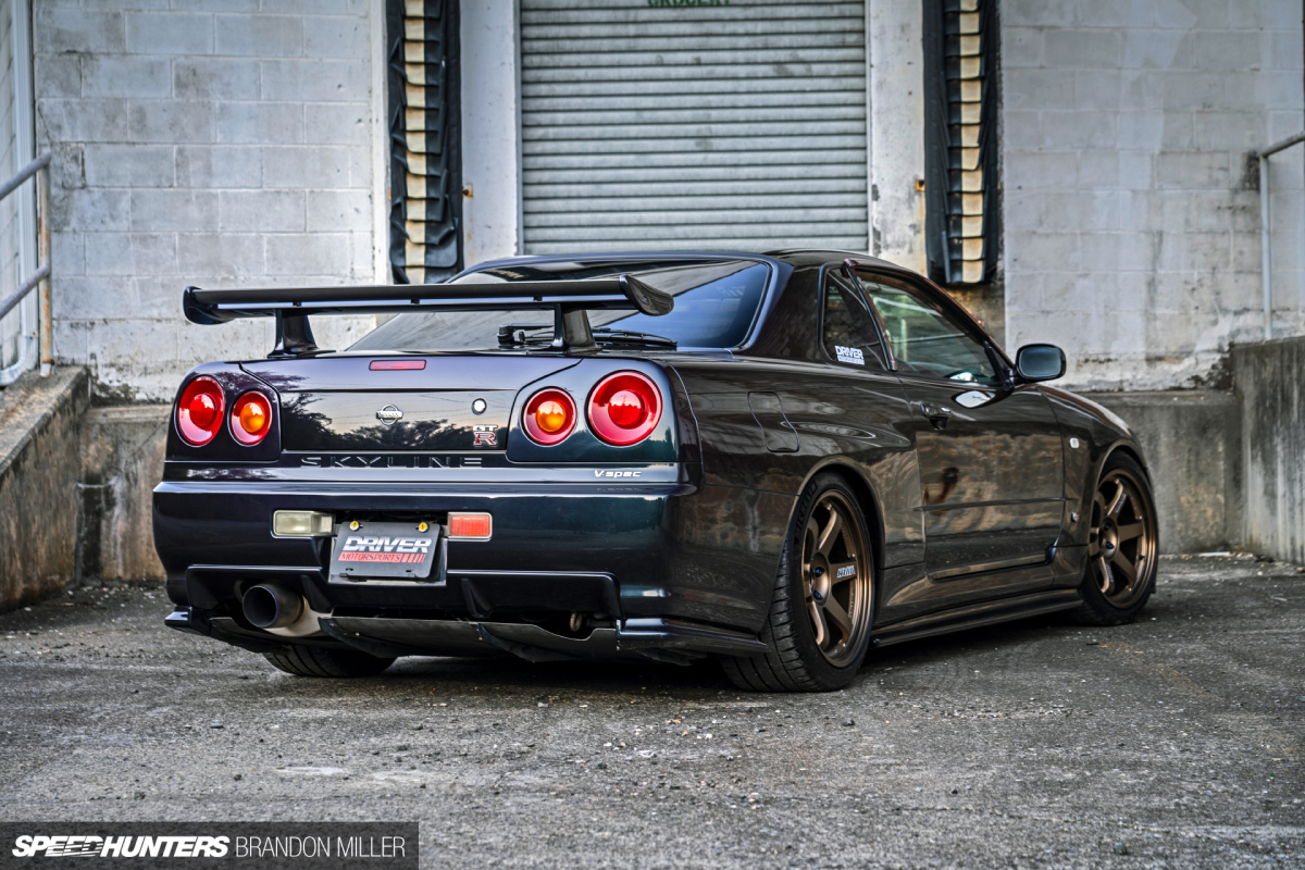 Copie Speedhunters_R34static-12