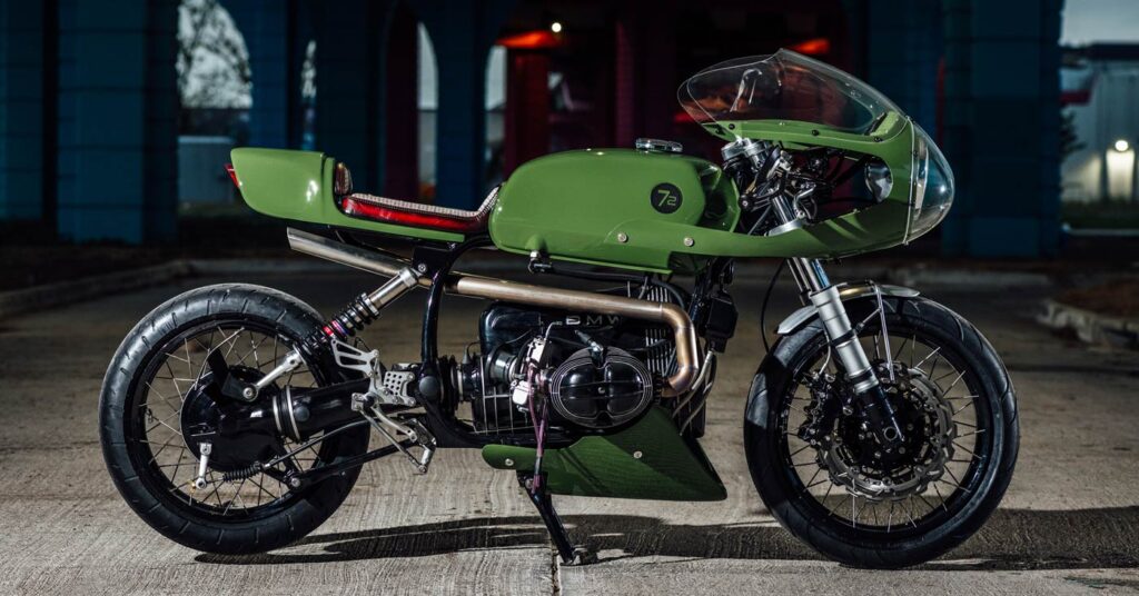 Aurora : une BMW R100R café racer verte Porsche du Texas