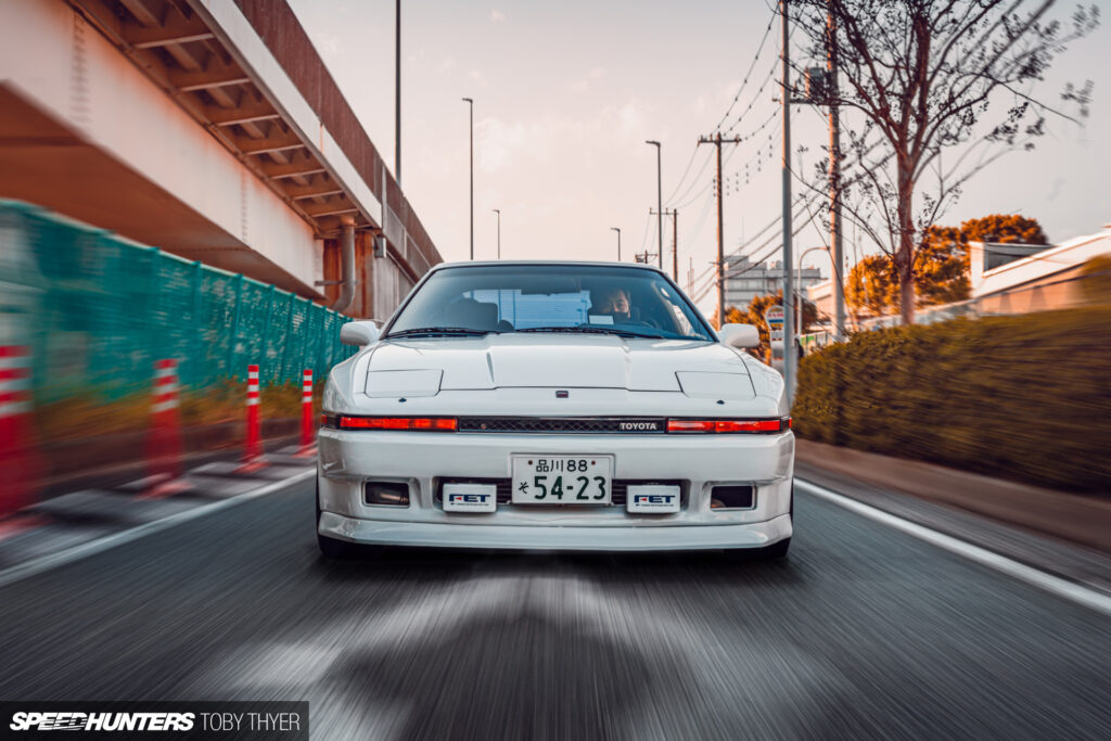 Cruising Yokohama In A 600PS 2JZ-Swapped MkIII&nbsp;Supra
