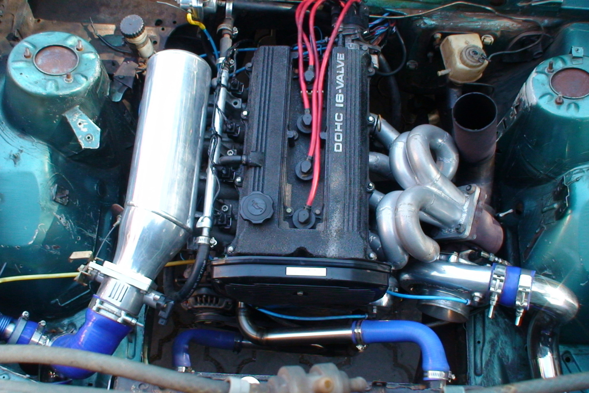 Août 2010 - Configuration Mazda FE Turbo 4 cylindres - Toe ek die kar net van Dirk Lourens af terug gekry het