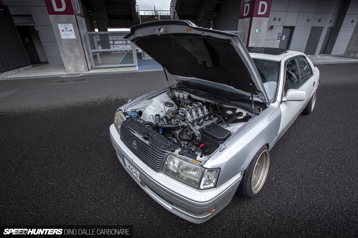 1u-jzs151-crown_dino_dalle_carbonare_09