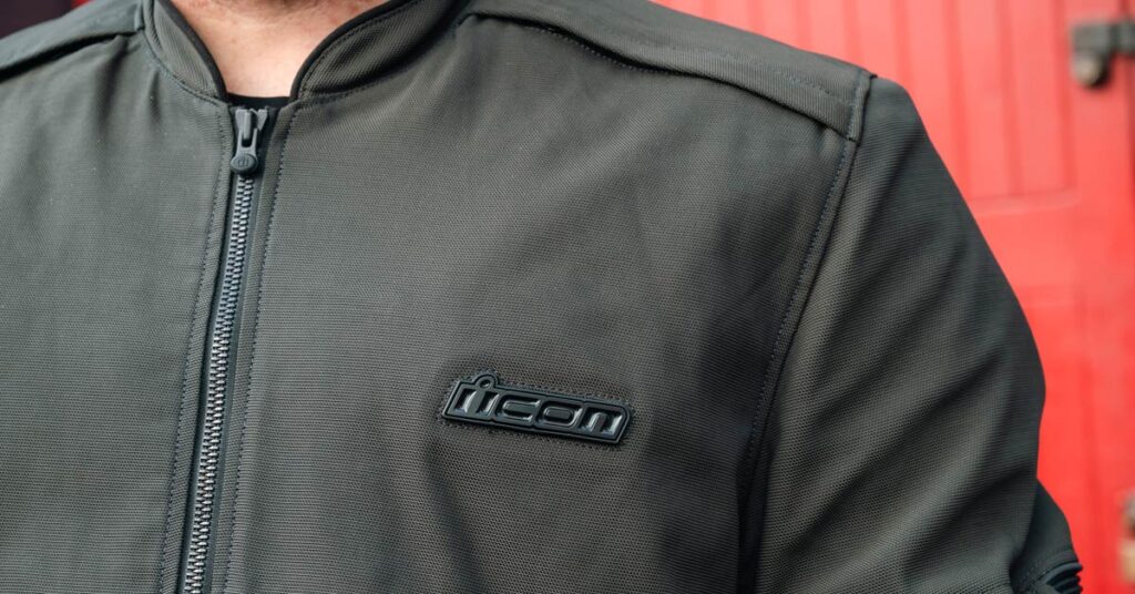 Testé sur route : la veste de moto Icon Slabtown
