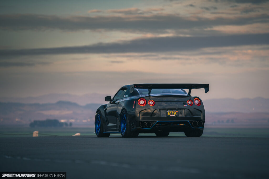 Carbon On Carbon: An Overtake GT-R In California