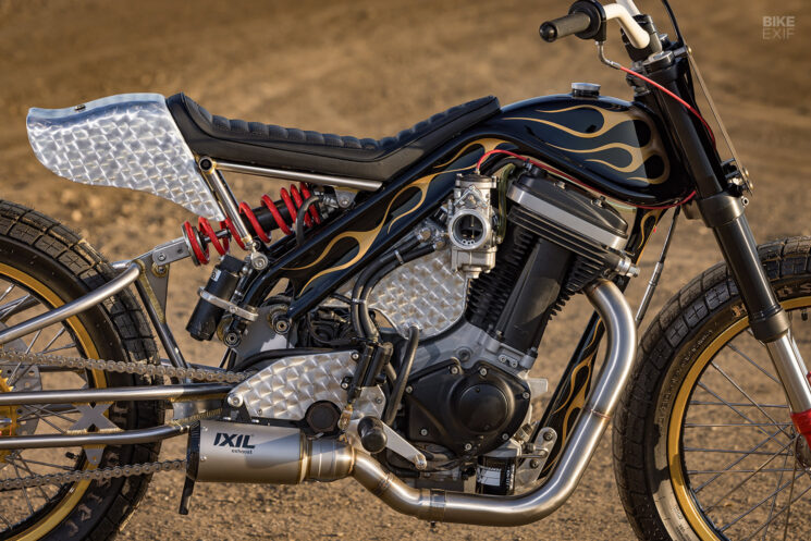 Traqueur plat Buell Blast par Cheetah, Tokyo, Japon