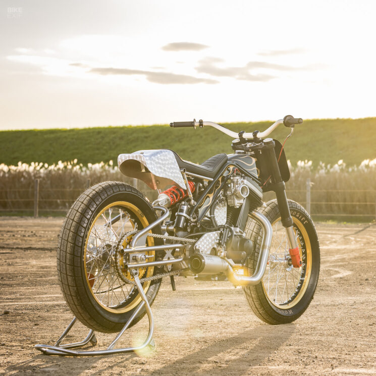 Traqueur plat Buell Blast par Cheetah, Tokyo, Japon
