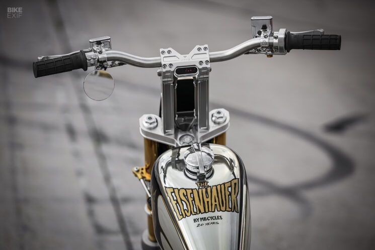 Chopper performant avec cadre West Coast Choppers CFL et moteur S&S Cycle, par MB Cycles