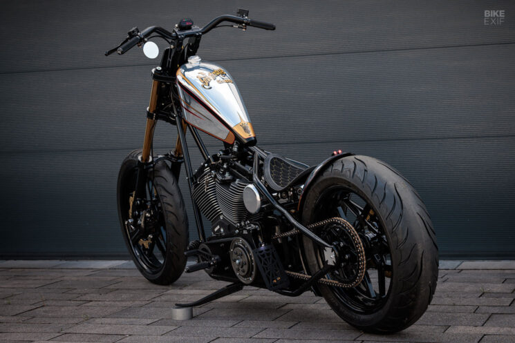Chopper performant avec cadre West Coast Choppers CFL et moteur S&S Cycle, par MB Cycles