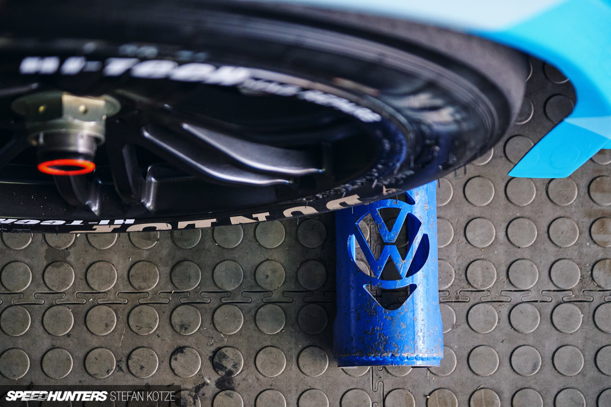 stefan-kotze-vw-mk8-racecar-speedhunters-82