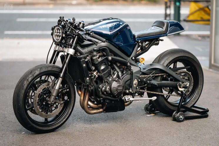 2010 Triumph Street Triple 675 café racer, Tokyo, Japon