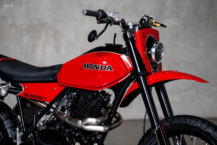 Honda XL500 vintage enduro restomod par Purpose Built Moto
