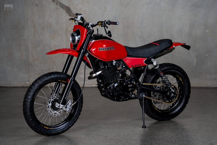 Honda XL500 vintage enduro restomod par Purpose Built Moto