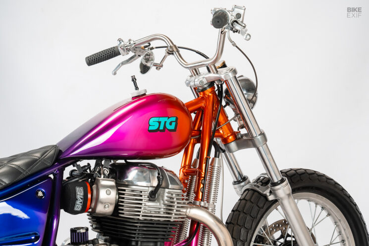 Royal Enfield Interceptor 650 bobber par STG Tracker